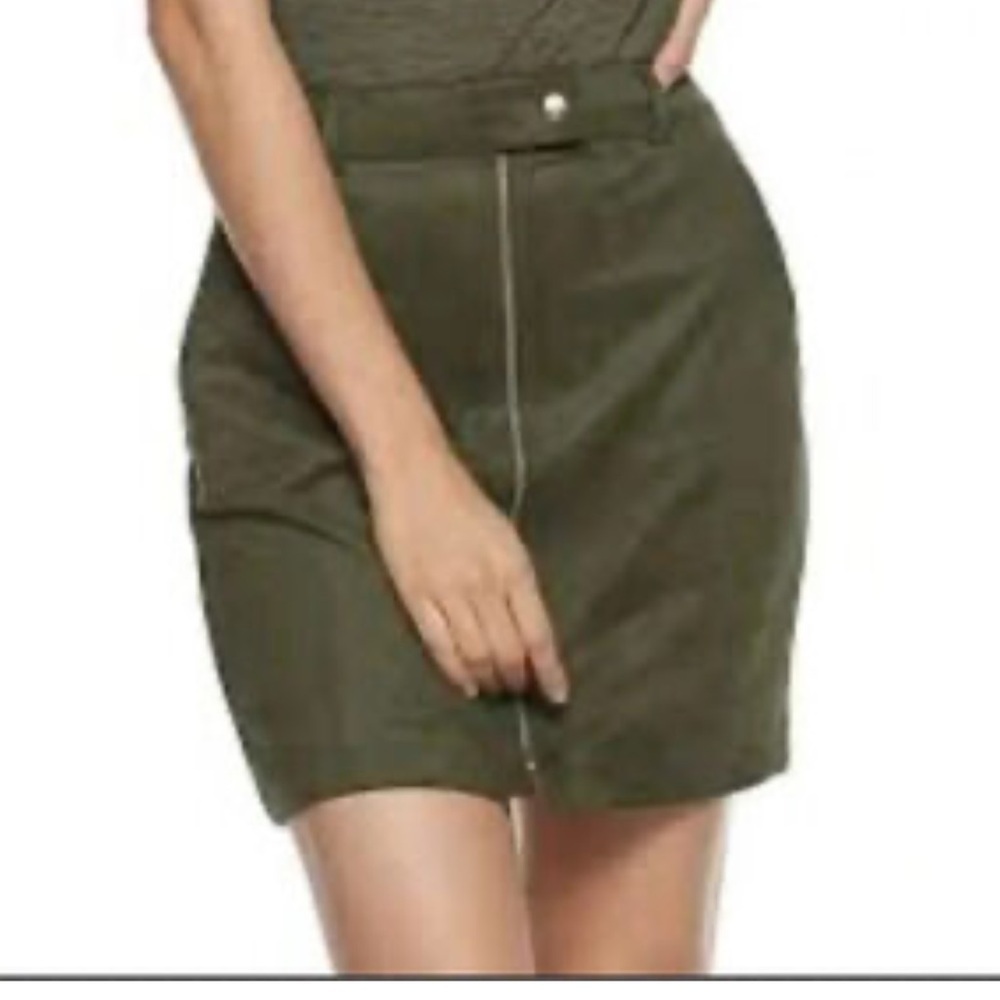 Apt 9 velvet olive green skirt